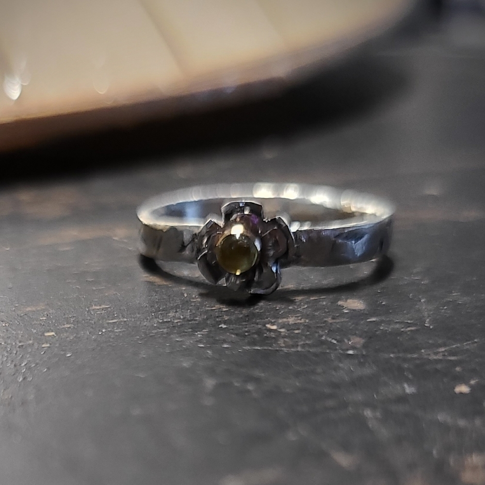 Flower ring